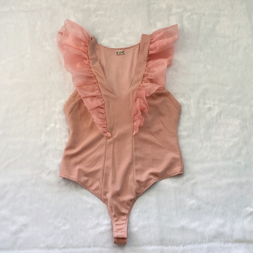 NWOT Intimately Free People Pink Rose Ruffle Flutter Sleeve Bodysuit - Picture 1 of 9